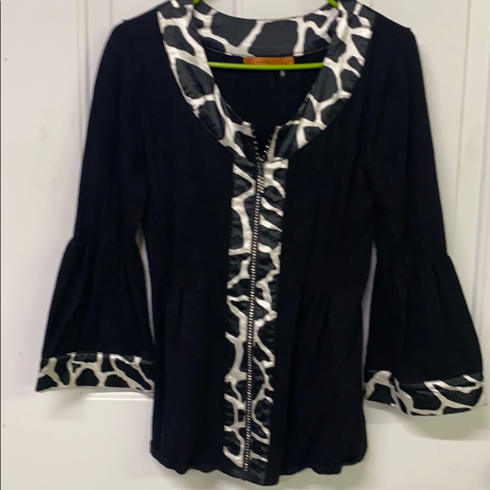 Zipped jacket
